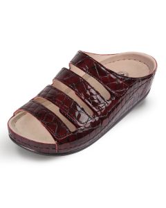 Buy Women's clogs Luomma, color: burgundy. LM-503N.042. Size 35 | Online Pharmacy | https://buy-pharm.com